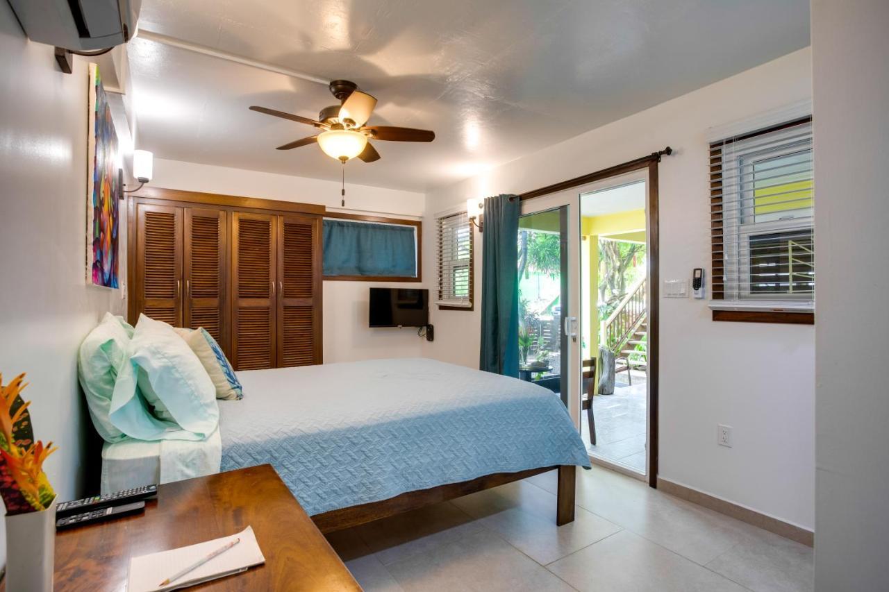 Driftwood Gardens Guesthouse Placencia 外观 照片