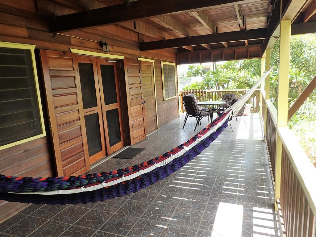 Driftwood Gardens Guesthouse Placencia 外观 照片